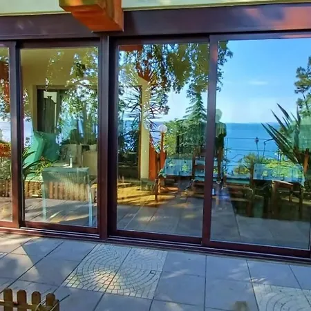 Brezza Marina - In Fronte Mare Terst